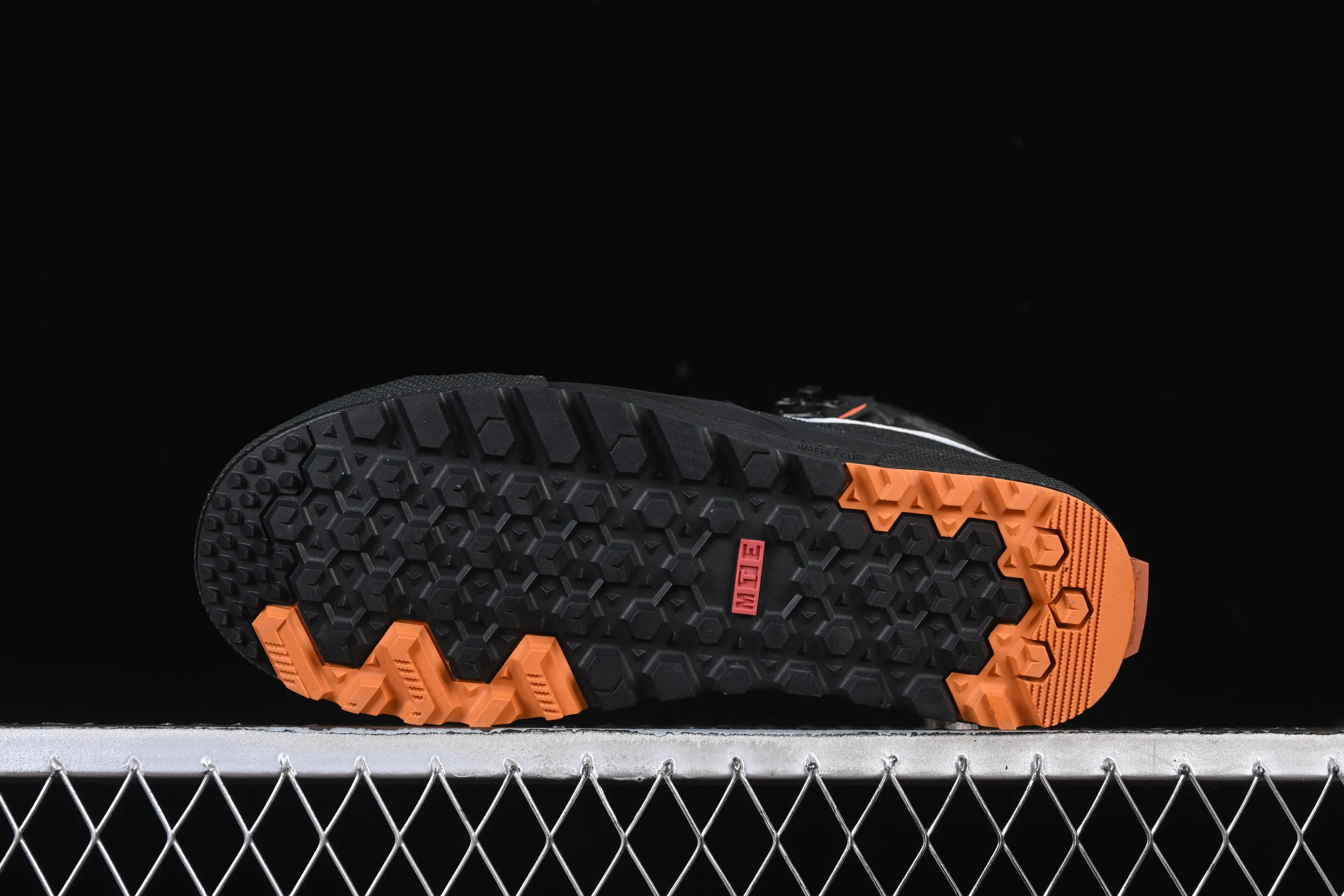 All categories Vans Vans series Vans Hi Vans high-top Vans Sk8-Hi Gore Te Outdoor adventure series round-toe lace-up high-top outdoor functional casual shoes VN0A5I1110K